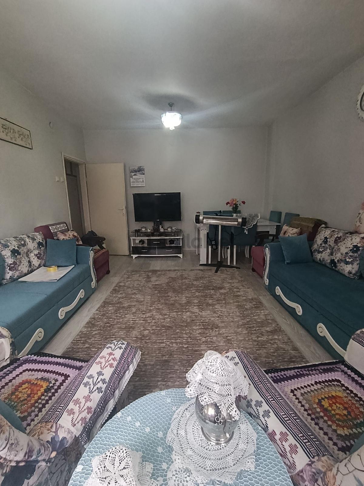Yeniket Mahallesinde Kiralık 2+1 Daire - 24
