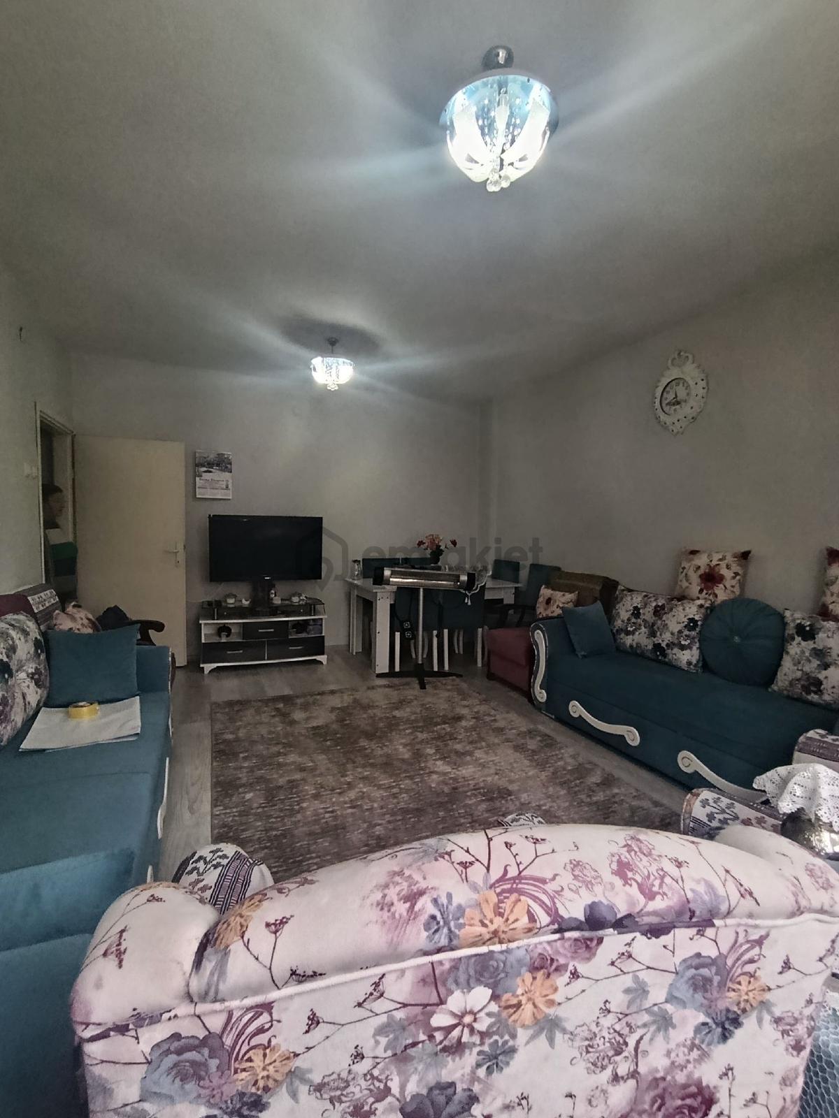 Yeniket Mahallesinde Kiralık 2+1 Daire - 23