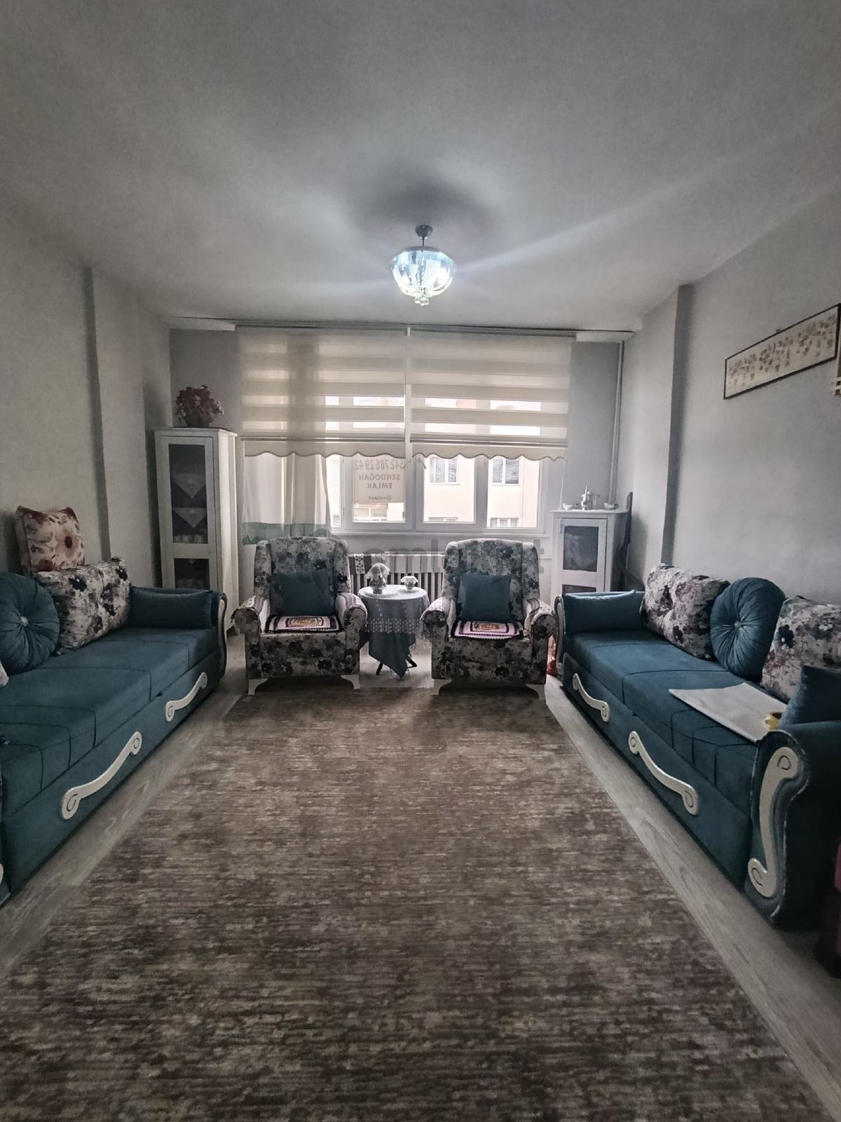 Yeniket Mahallesinde Kiralık 2+1 Daire - 25