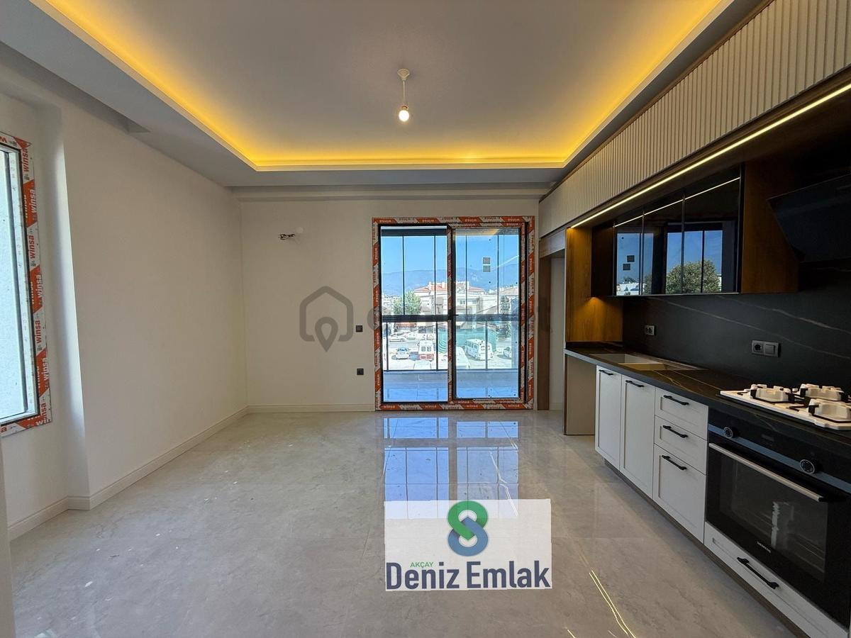 Denizden Akçayda Denize 50 M Mesafede Satılık 2+1 Daire. - 8
