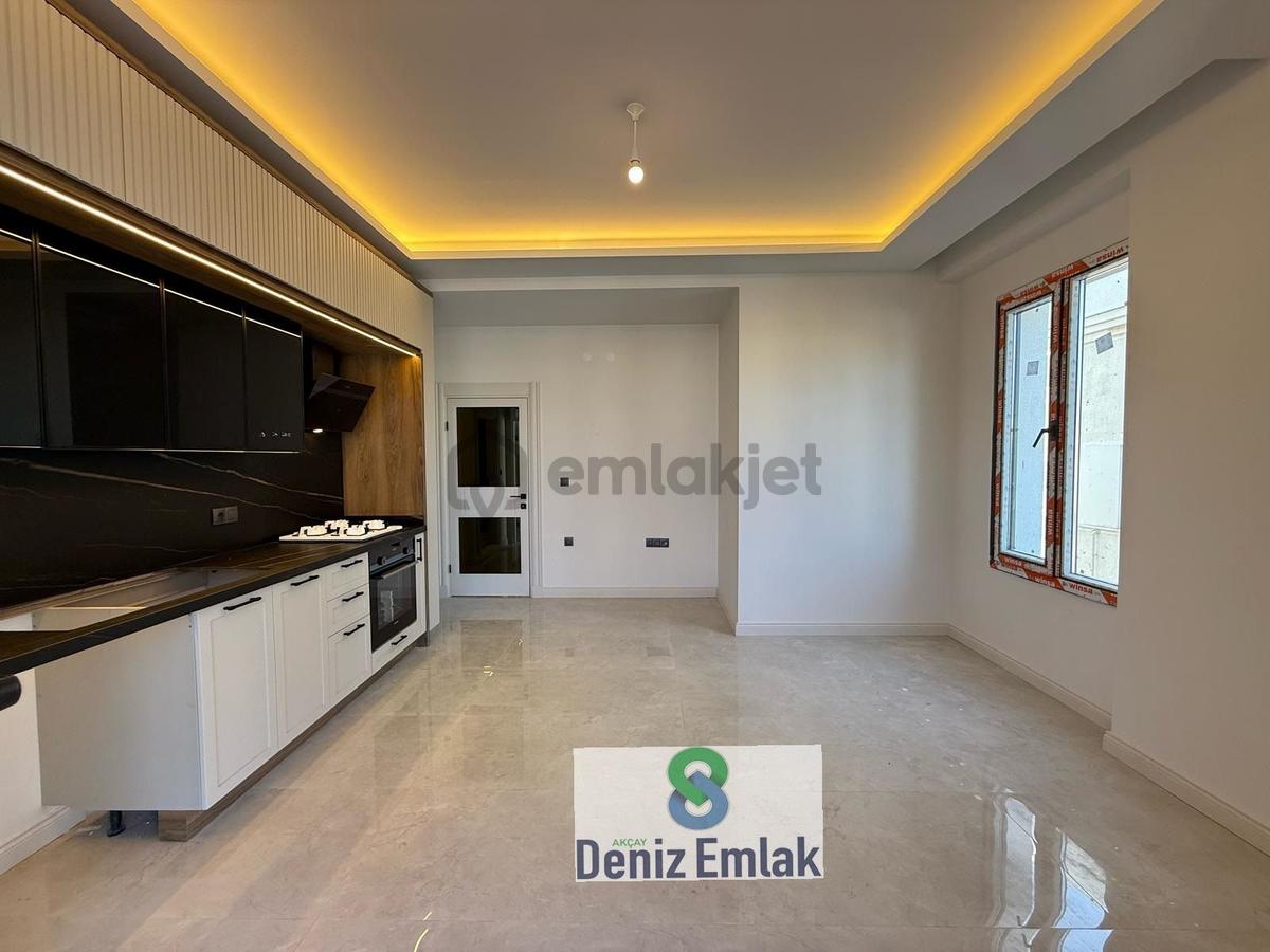 Denizden Akçayda Denize 50 M Mesafede Satılık 2+1 Daire. - 13
