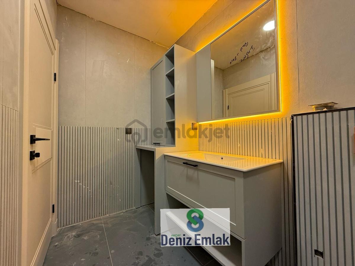 Denizden Akçayda Denize 50 M Mesafede Satılık 2+1 Daire. - 24
