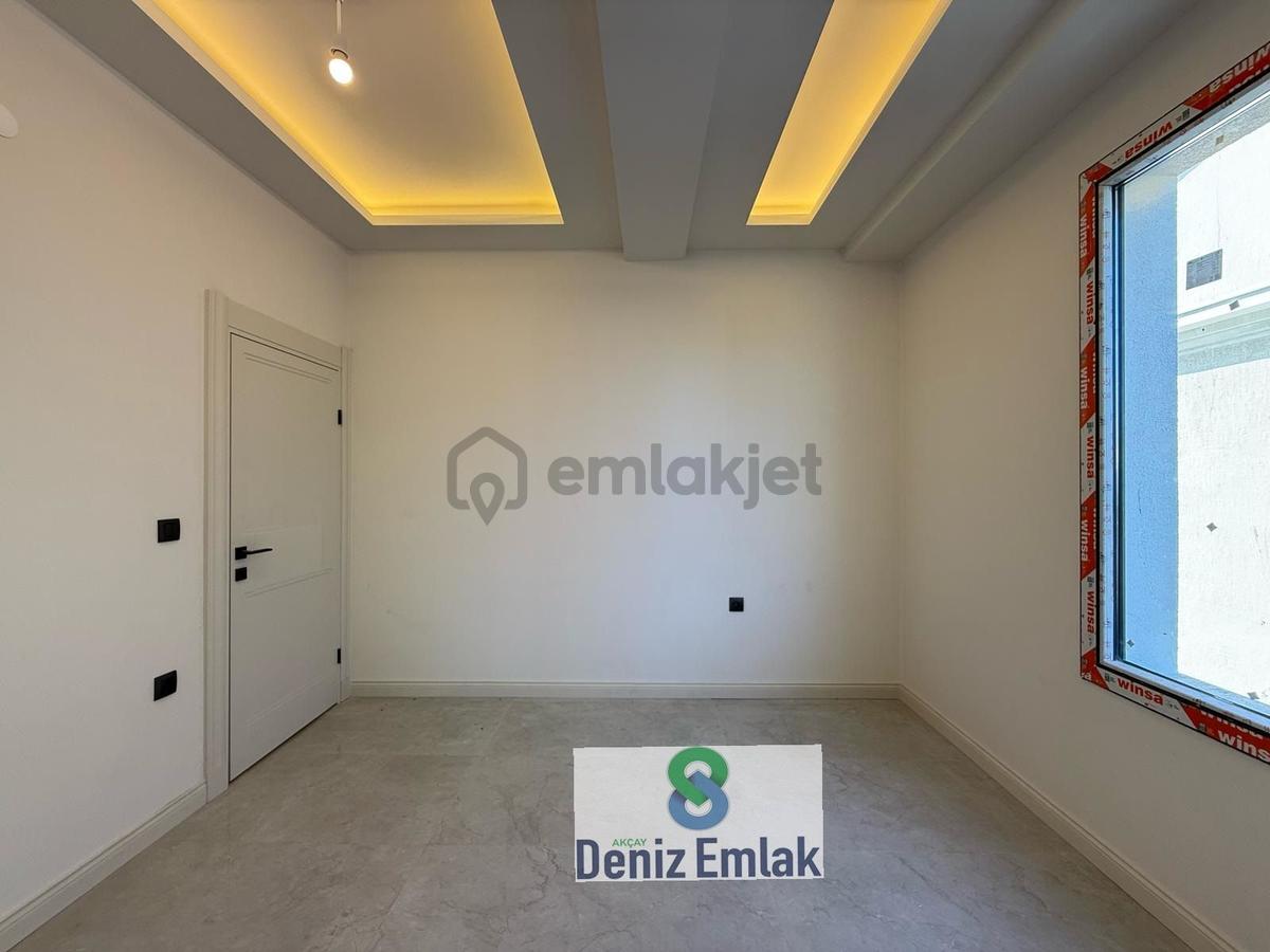 Denizden Akçayda Denize 50 M Mesafede Satılık 2+1 Daire. - 15
