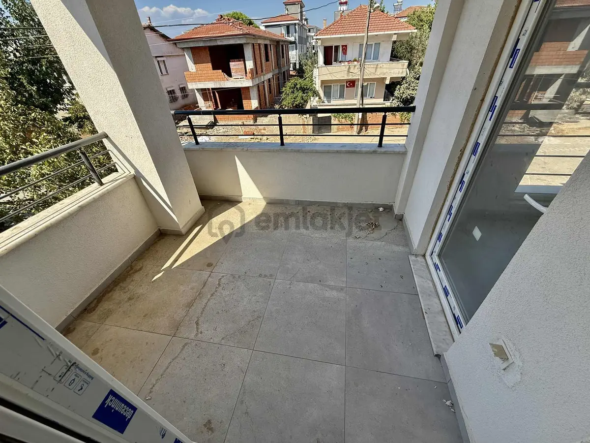 Esnaf Emlaktan Ara Kat Ön Cephe 2+1 Kapalı Mutfak Daire - 24