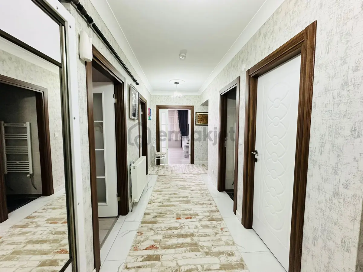 Karapürçek'te Full Yapılı Asansörlü 140 M2 3+1 Katta Satılık Daire !! - 13
