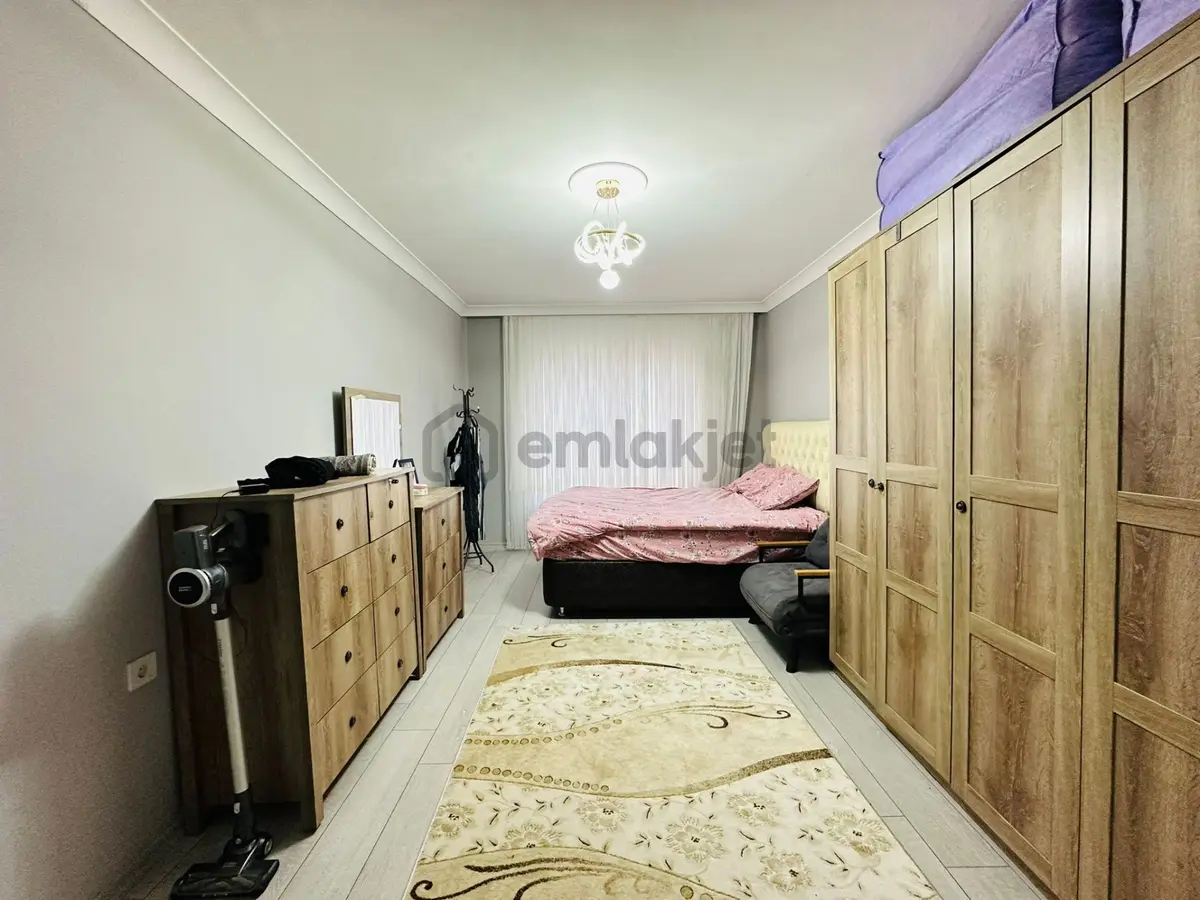 Karapürçek'te Full Yapılı Asansörlü 140 M2 3+1 Katta Satılık Daire !! - 15