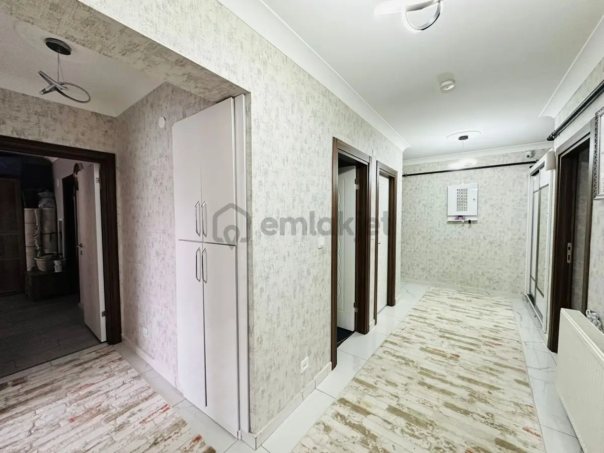 Karapürçek'te Full Yapılı Asansörlü 140 M2 3+1 Katta Satılık Daire !! - 21