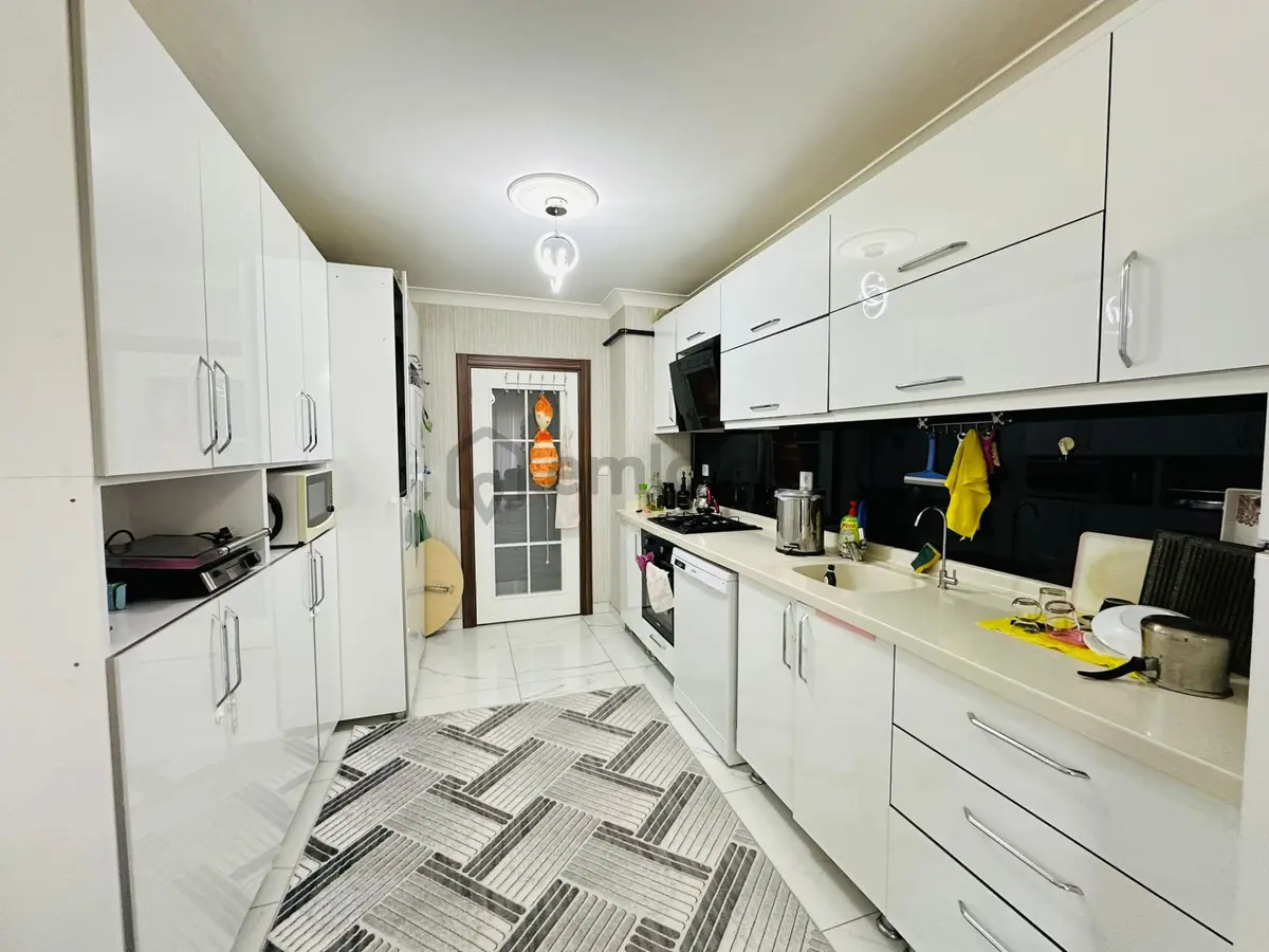 Karapürçek'te Full Yapılı Asansörlü 140 M2 3+1 Katta Satılık Daire !! - 9