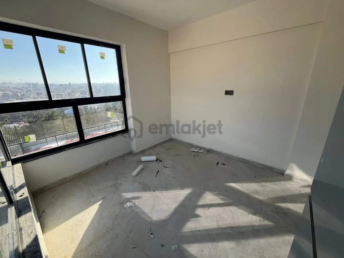 Şefkat Mahallesi'nde Sıfır 2+1 Katta Daire! - 11