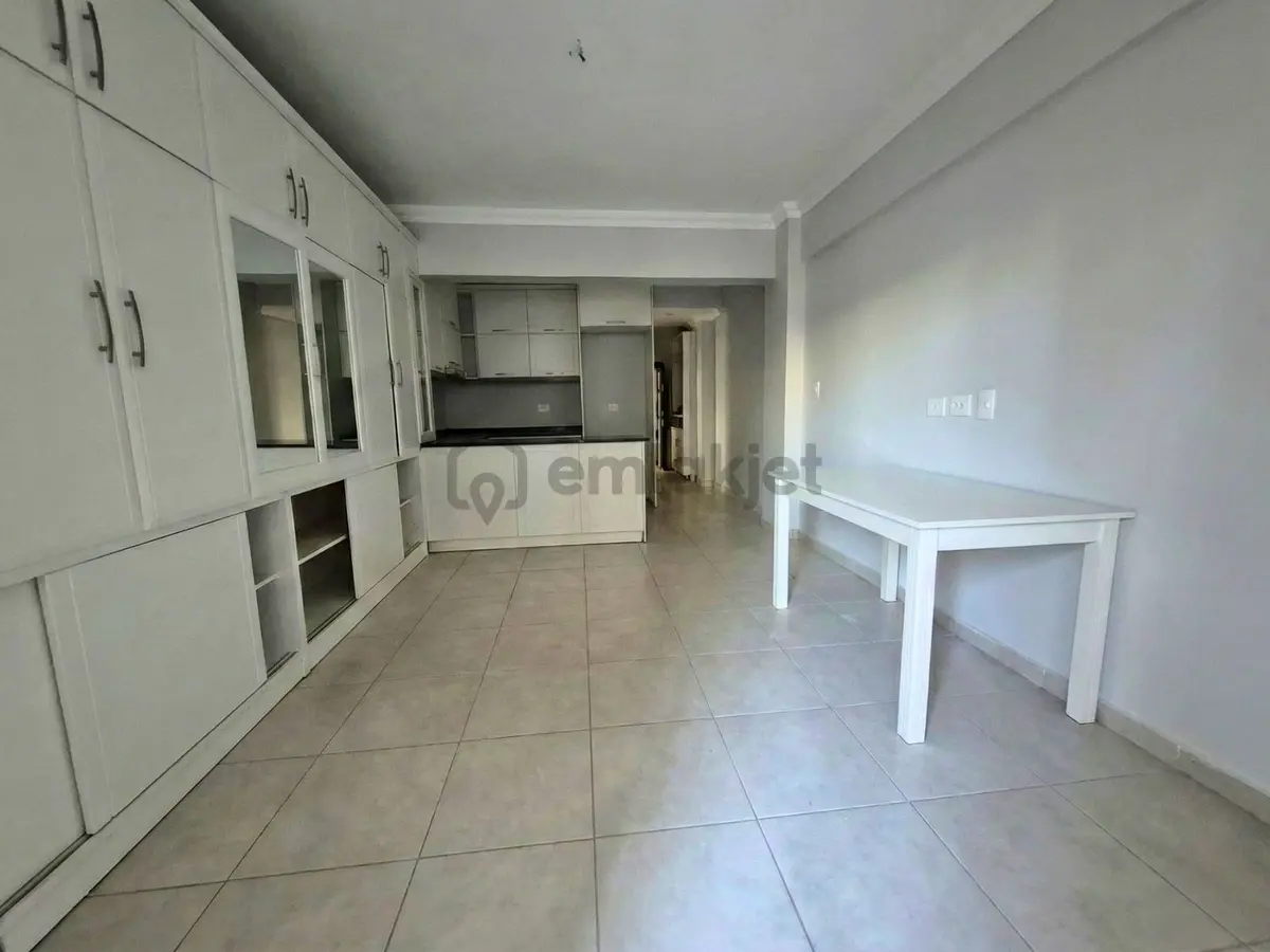 Marmaris Sitelerde Denize Sıfır, Özel Plajlı 1+1 Daire - 4