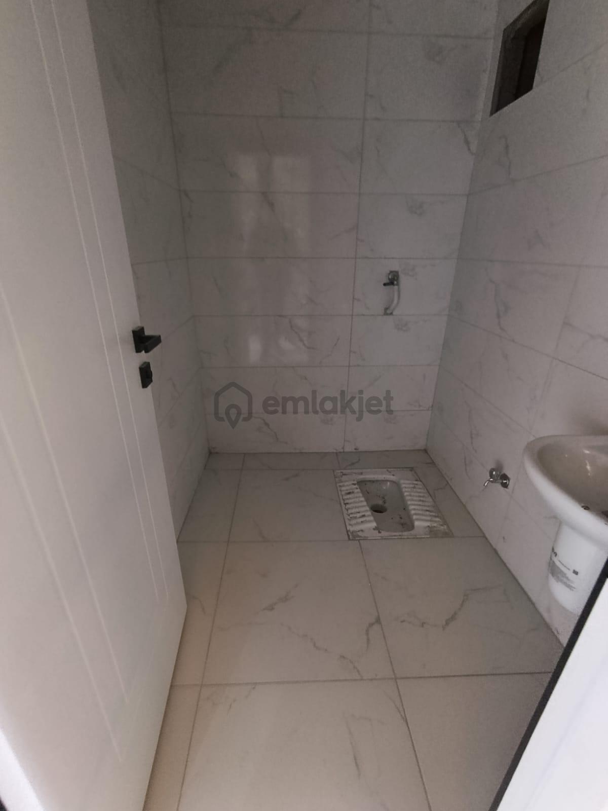 Sazova Mahallesinde 5+1 Tripleks Sıfır Daire - 31