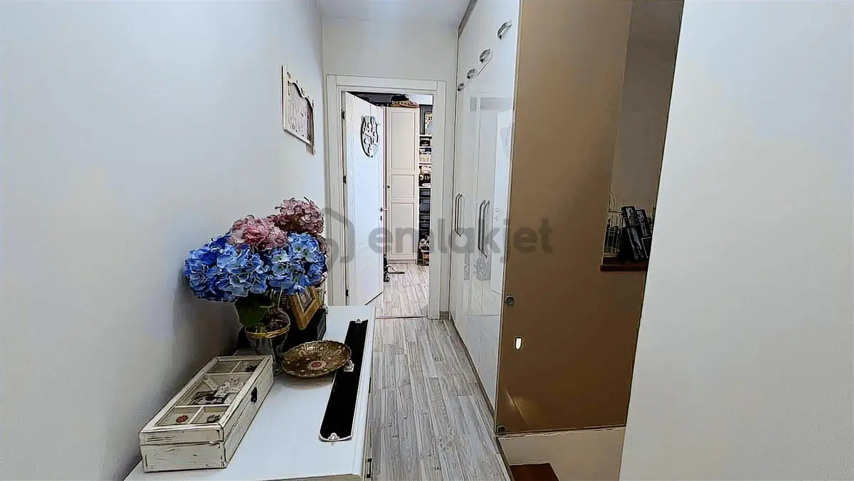 Bornova Veranova Sitesi'nde 2+1 Satılık Dubleks Daire - 13