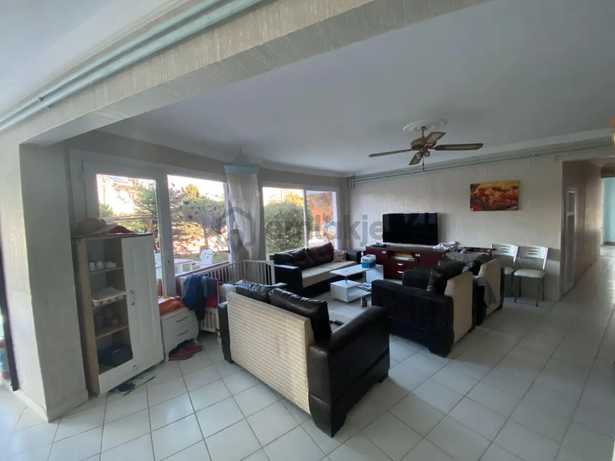Balıkesir Ayvalık Ta Satılık Otel.denize Sıfır. - 6