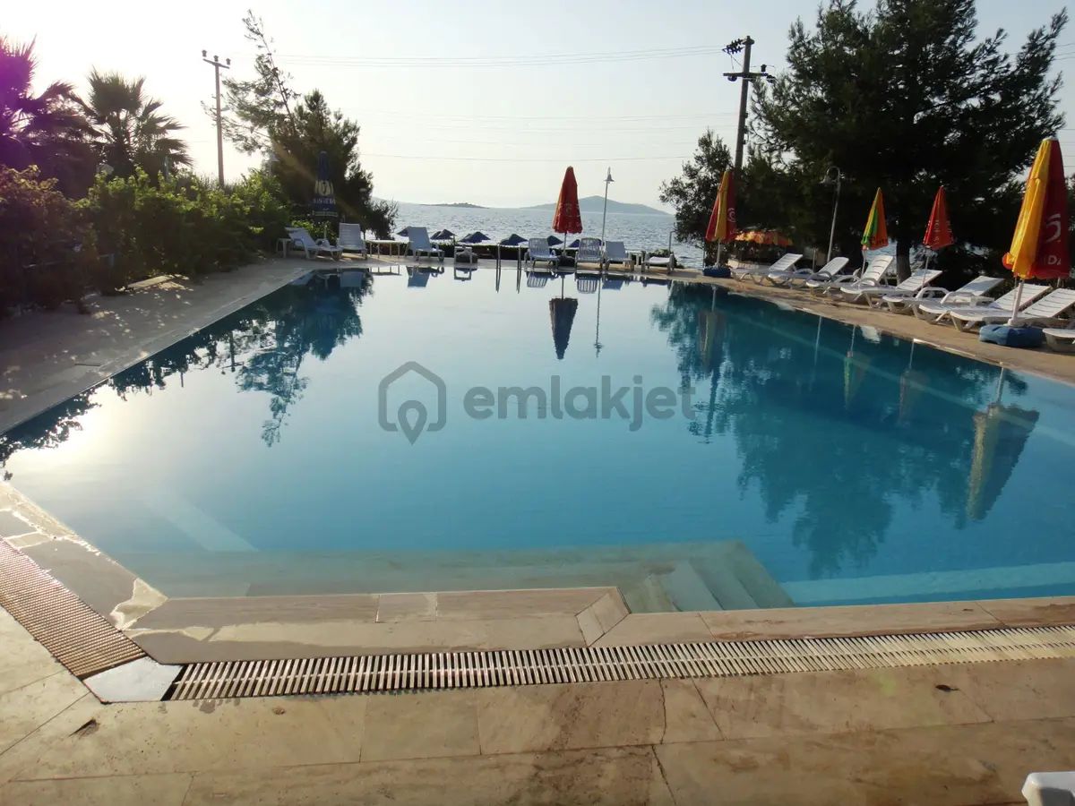 Balıkesir Ayvalık Ta Satılık Otel.denize Sıfır. - 4