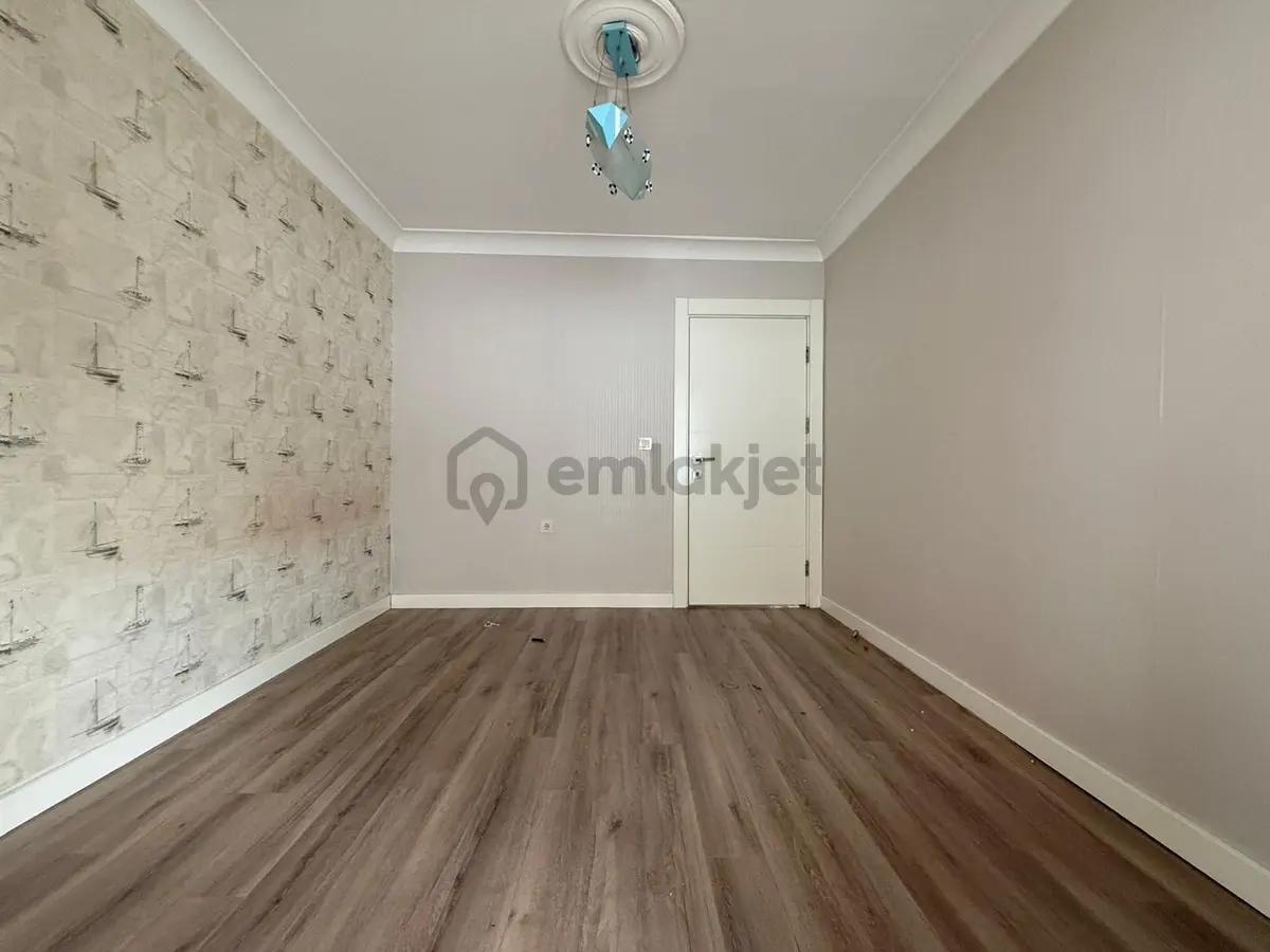 Bademlik Mahallesi'nde Ön Cephe Full Yapılı 4+1 Daire! - 28