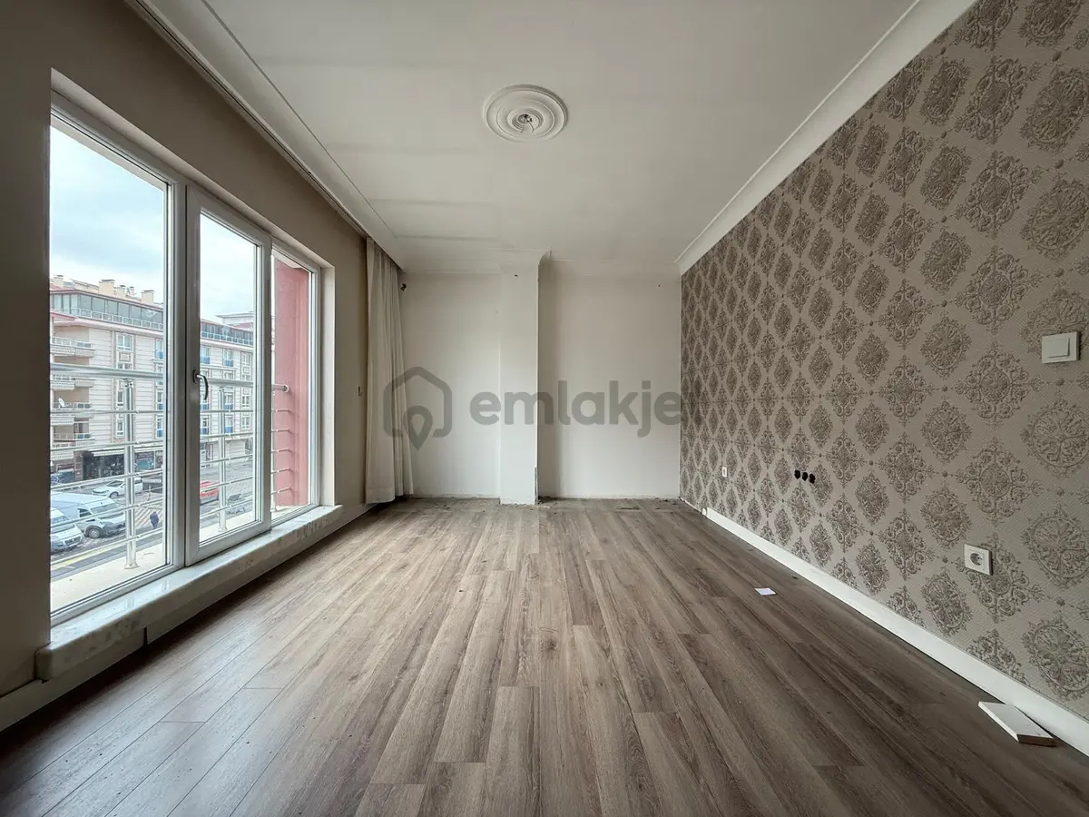 Bademlik Mahallesi'nde Ön Cephe Full Yapılı 4+1 Daire! - 22