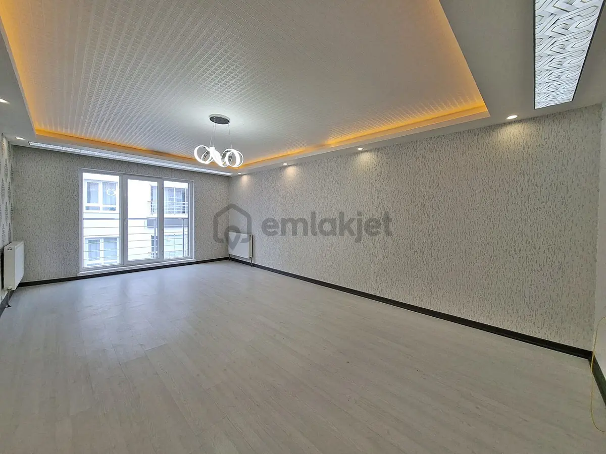 Hisar'da 4+1 Katta Cadde Yakını Estetik Dekorlu !!! - 10