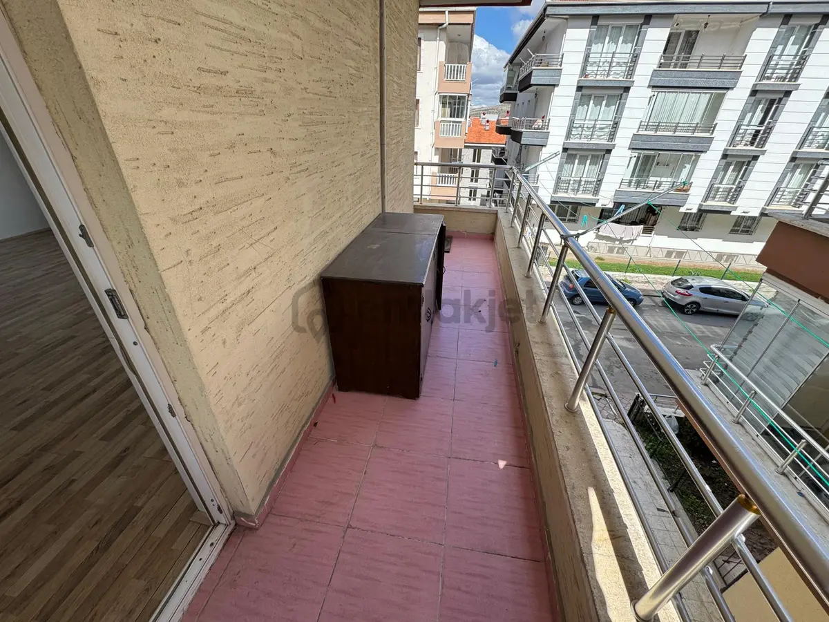 Atapark'ta Ön Cephe Asansörlü Masrafsız 3+1 Daire! - 12