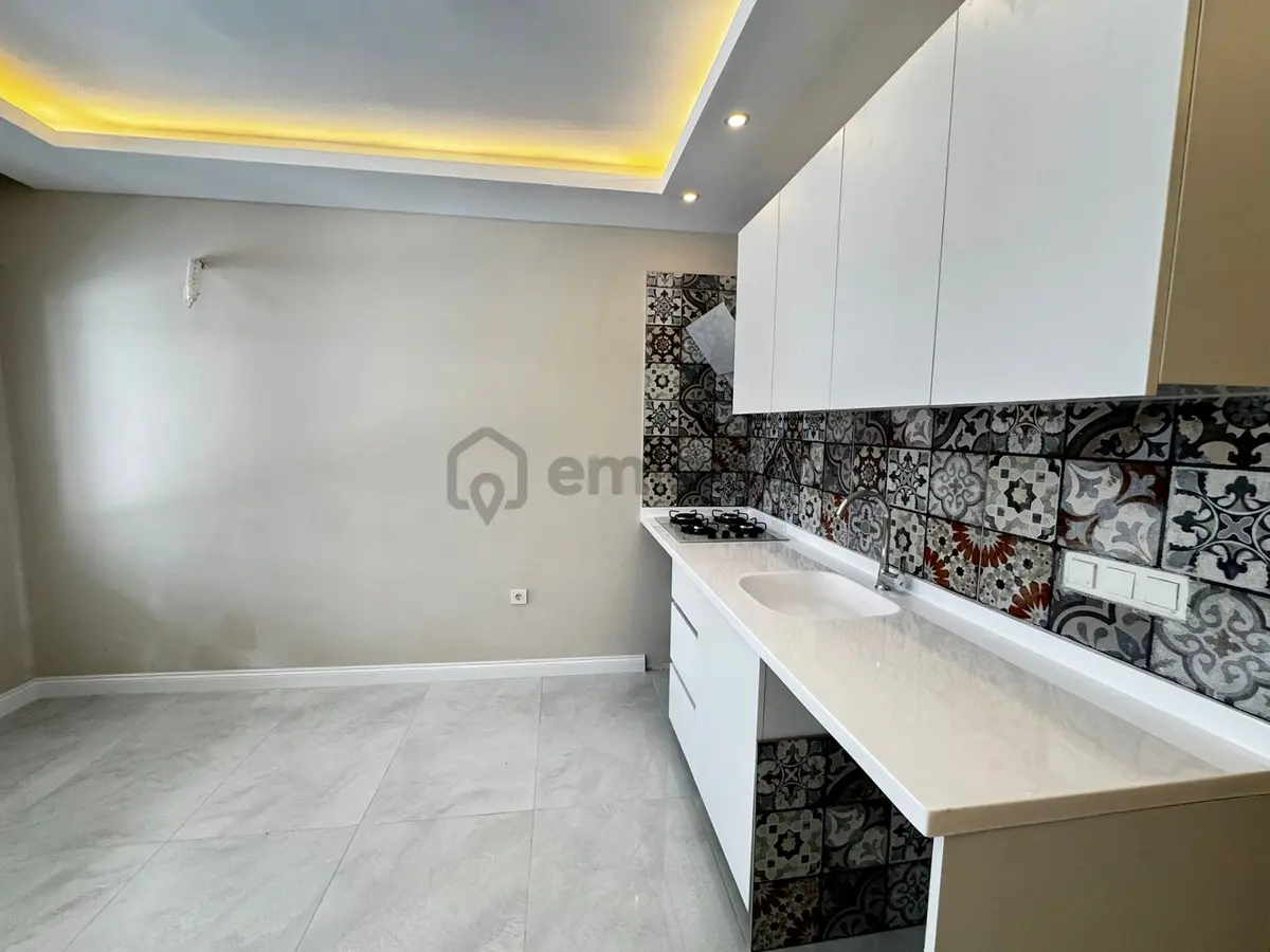 Denize Yürüme Mesafesinde Satılık 1+1 Daire - 13