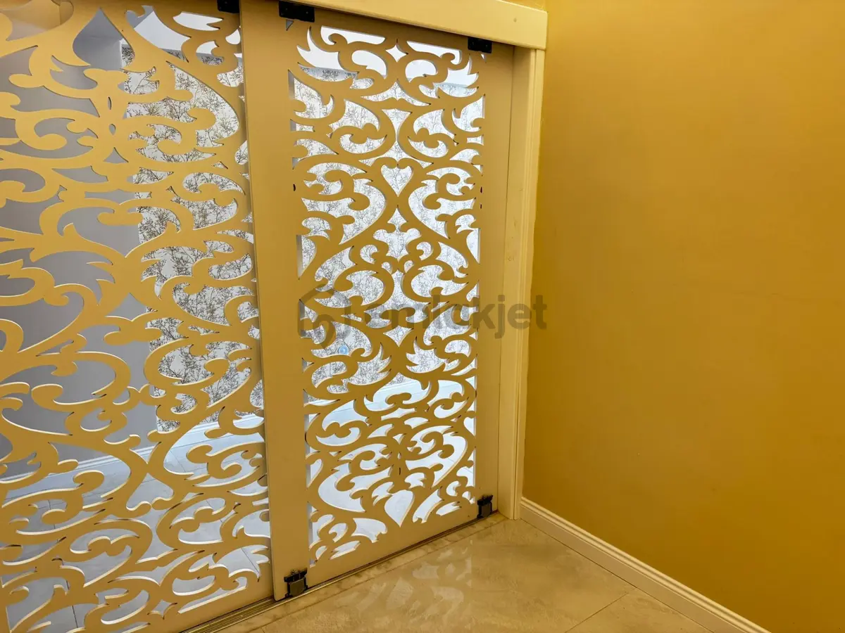 Denize Yürüme Mesafesinde Satılık 1+1 Daire - 9