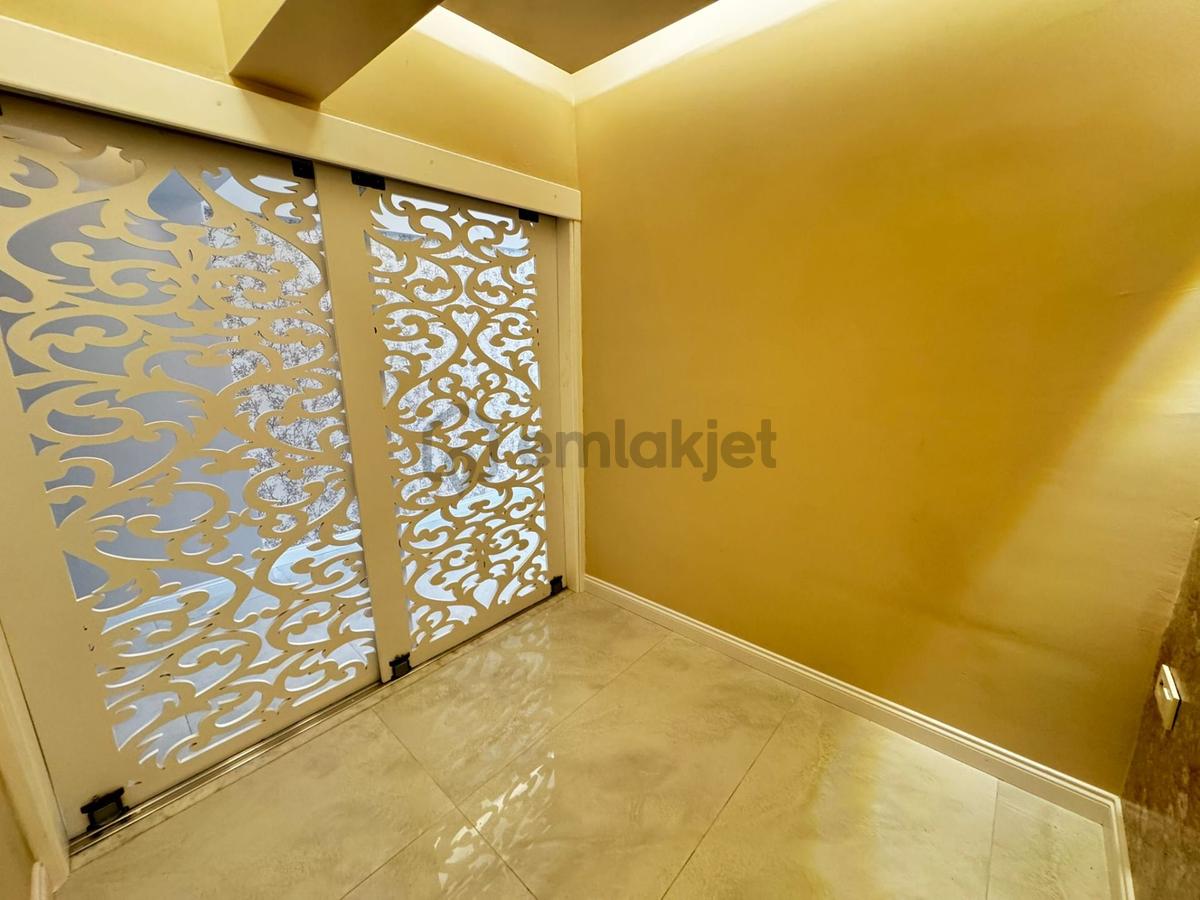 Denize Yürüme Mesafesinde Satılık 1+1 Daire - 11