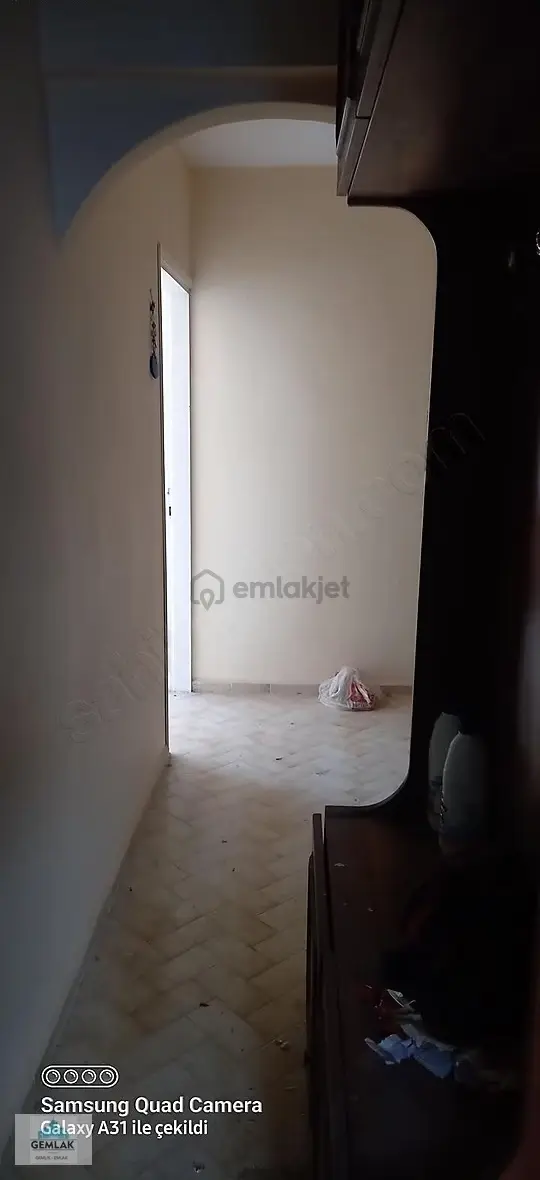 Gemlik Kumlada 2. Kat 3 Cephe 2 Balkon Satılık Daire - 6