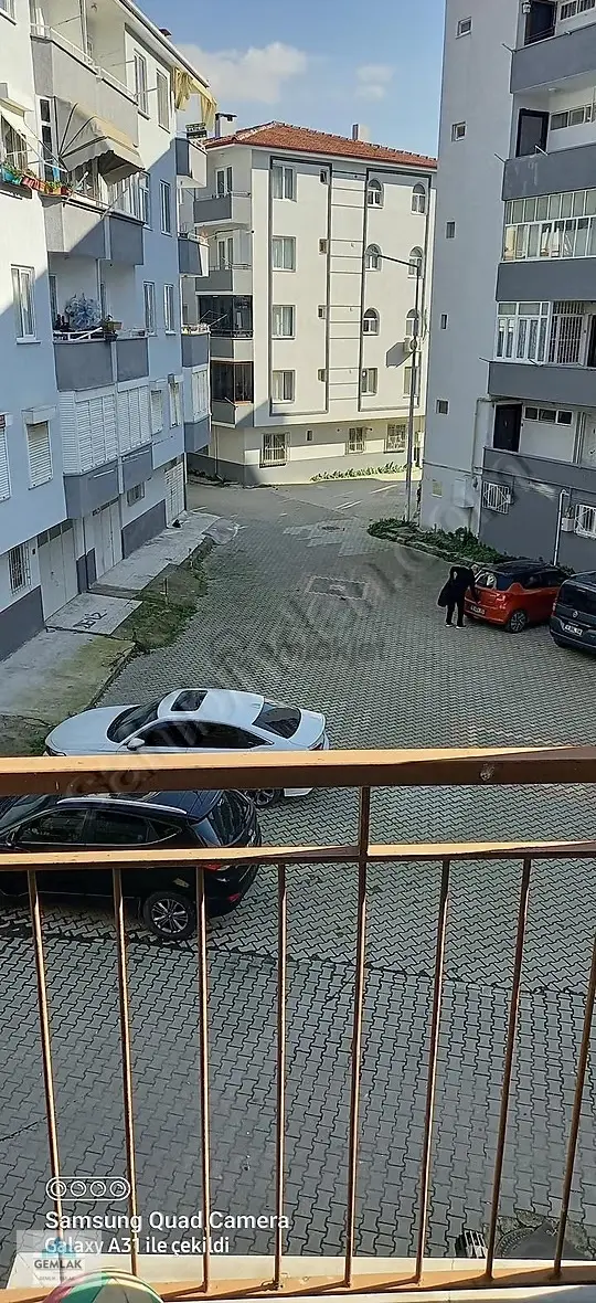 Gemlik Kumlada 2. Kat 3 Cephe 2 Balkon Satılık Daire - 25
