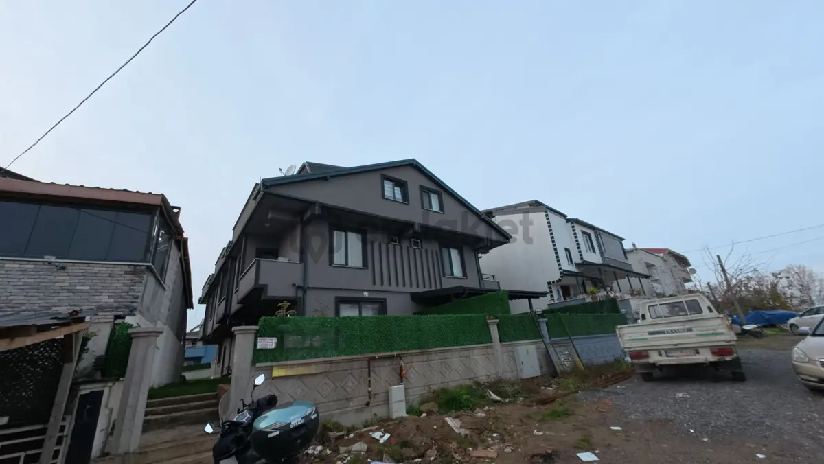Kocaali De Yalı Mah De Geniş Bahçeli 3+1 Ev - 4