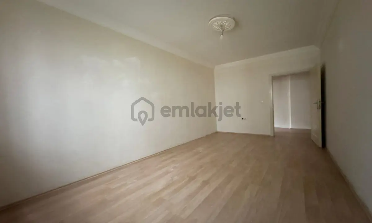 Ufuktepe Mahallesi'nde Kat Konumunda 3+1 Daire! - 18