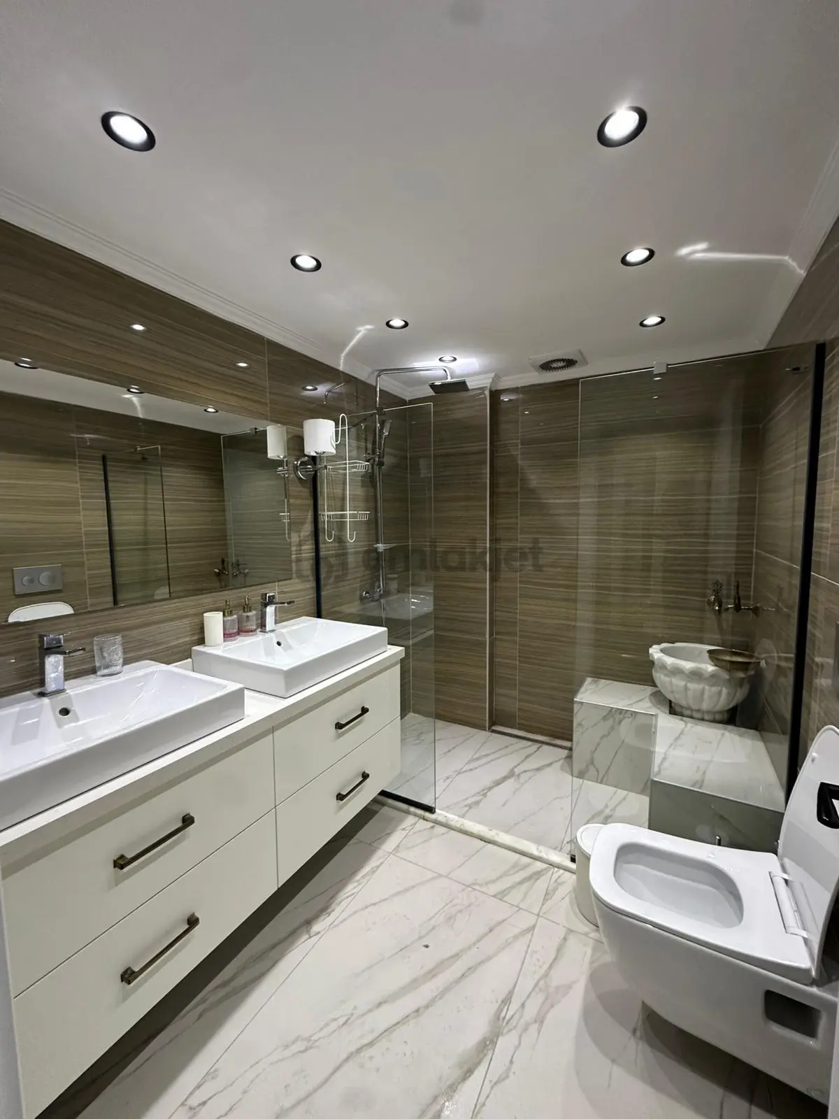 Satılık 4+1 Lüks Villa Köşe Konum / Hemen Teslim - 16