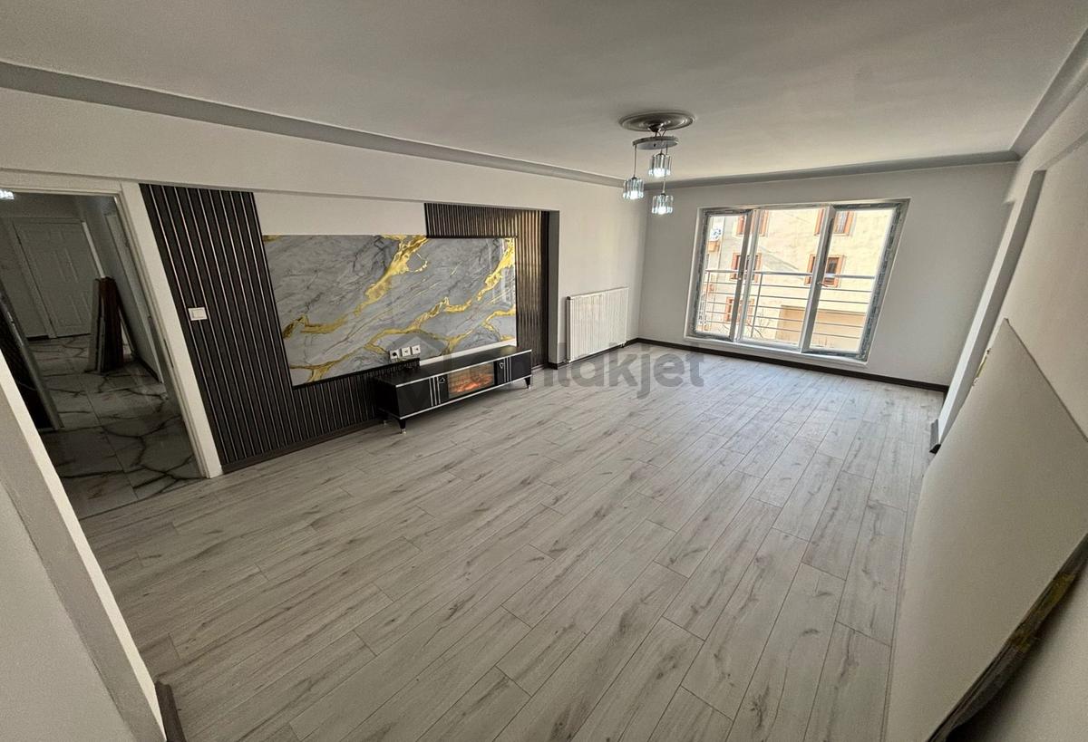 Ufuktepe Mahallesi Cadde Üzeri Full+full 3+1 Daire! - 12