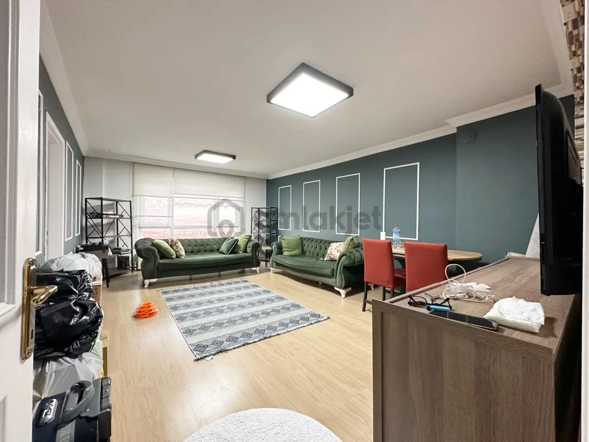 Kuşcağız'da Cadde Üzerinde Manzaralı 3+1 Daire! - 6
