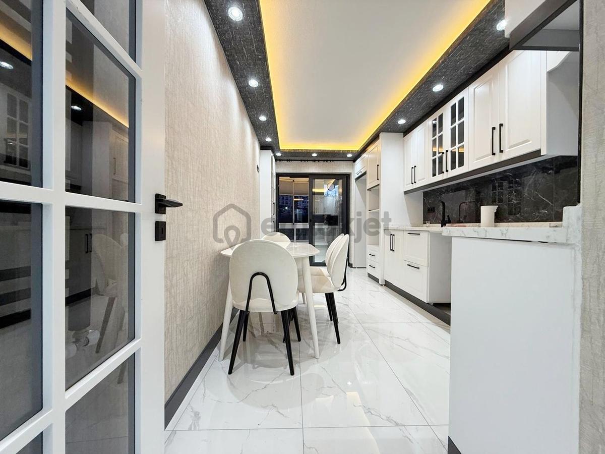 Kuşcağız'da Cadde Üzerinde Full+full Yapılı 3+1 Daire! - 2