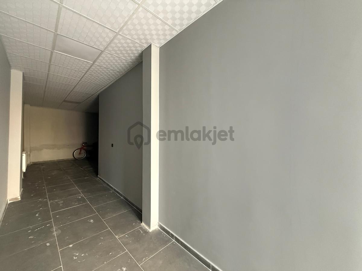Hedef Emlaktan Akdeğirmende Cadde Üzeri Satılık Dükkan - 7