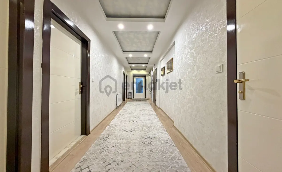 Atapark'ta E.banyolu Genç Binada Full+full Yapılı 145 M2 3+1 Daire! - 35