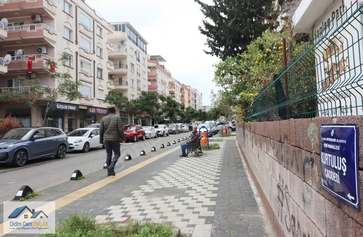 Didim Belediyesi Yanı Kurtuluş Caddesinde Satılık Dükkan - 29