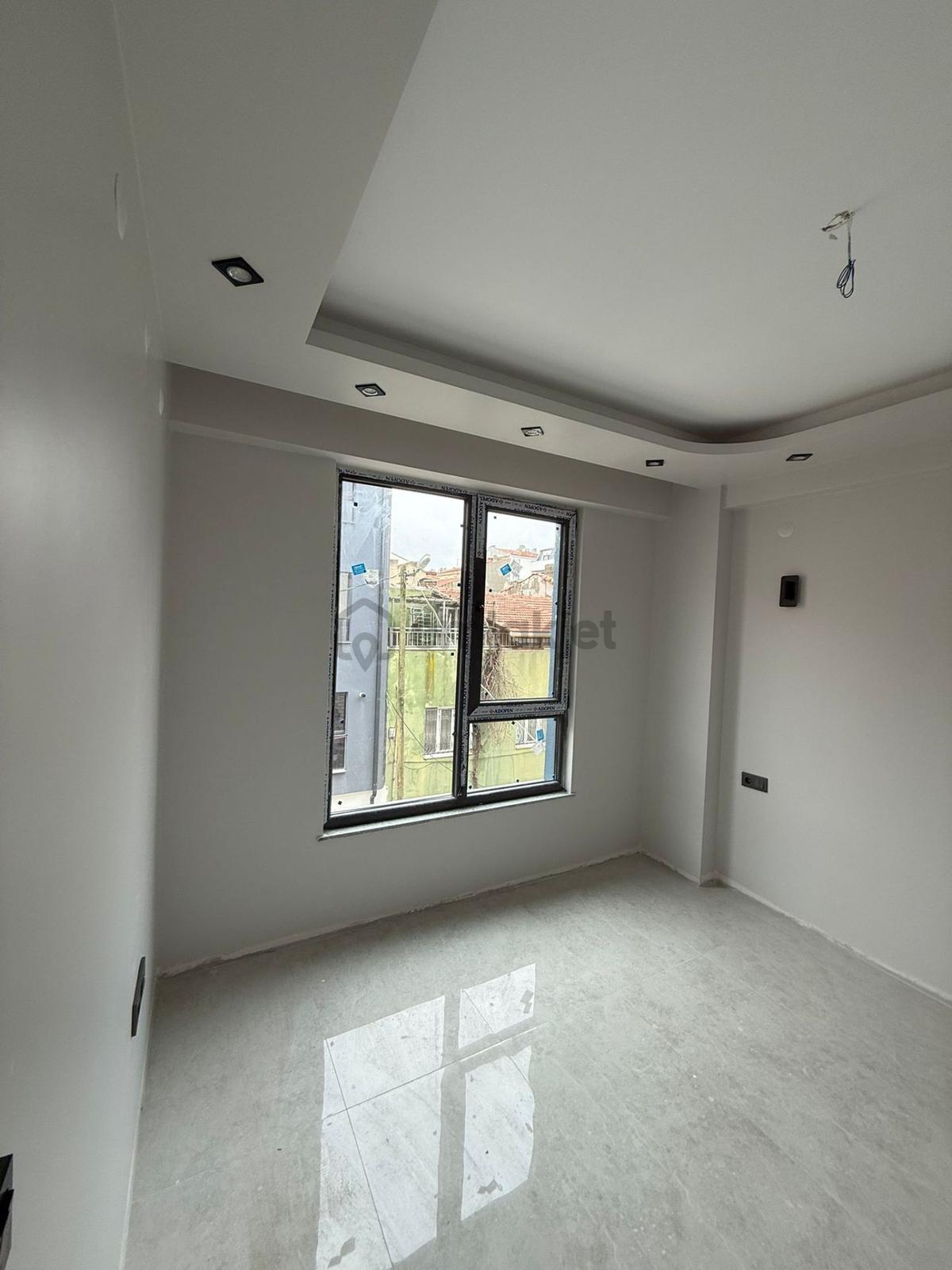 Çamlıca Mahallesinde Sıfır 1+1 Daire - 5