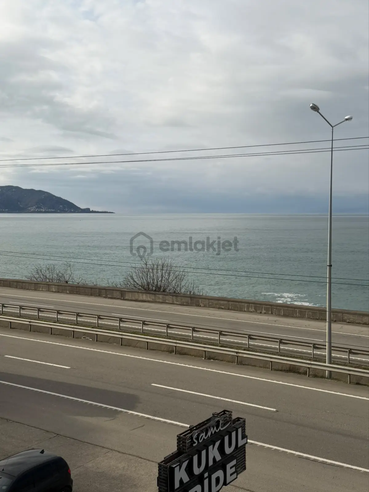 Karadeniz Sahil Yolu Üzerinde Denize Sıfır Satılık Daire - 15