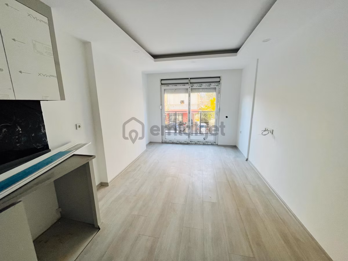 Cumhuriyette Katta Sıfır, Kullanışlı 1+1 Daire - 8