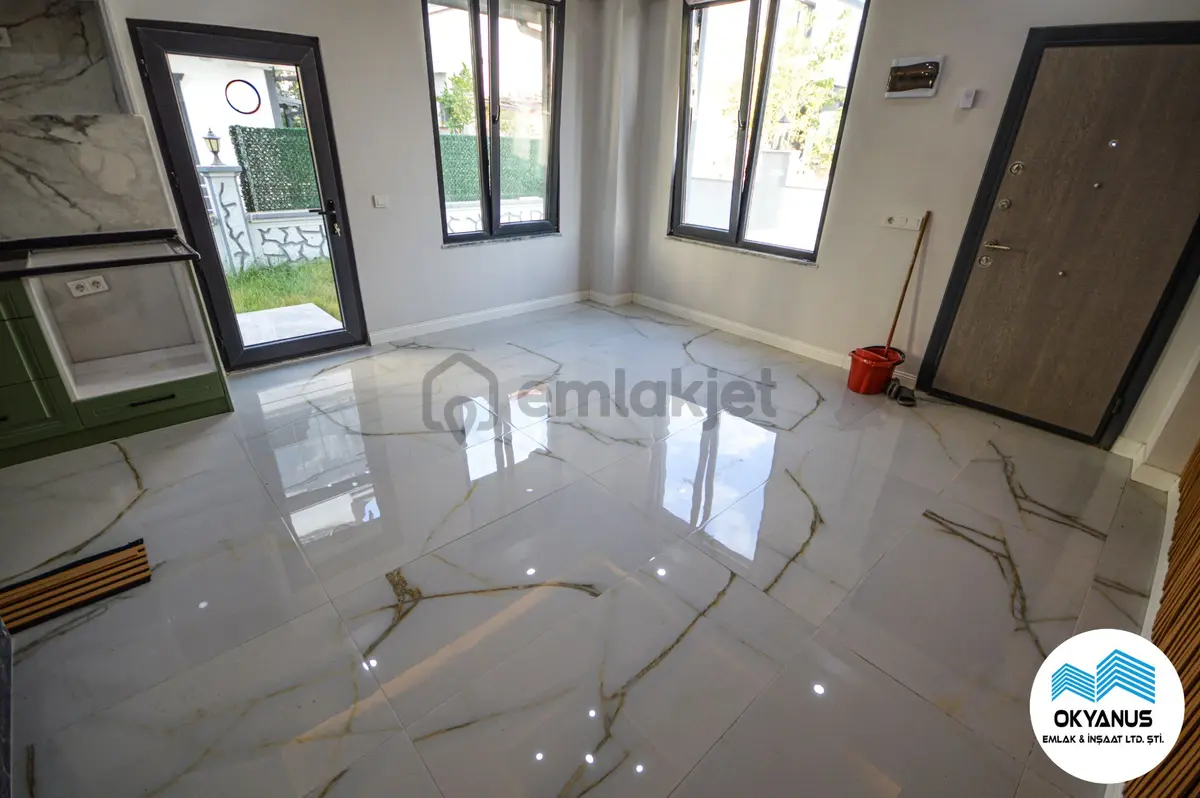 Kocaali De Bahçeli Şık Mutfak Dolaplarıyla 3+1 Villa - 13