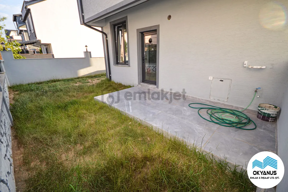 Kocaali De Bahçeli Şık Mutfak Dolaplarıyla 3+1 Villa - 7