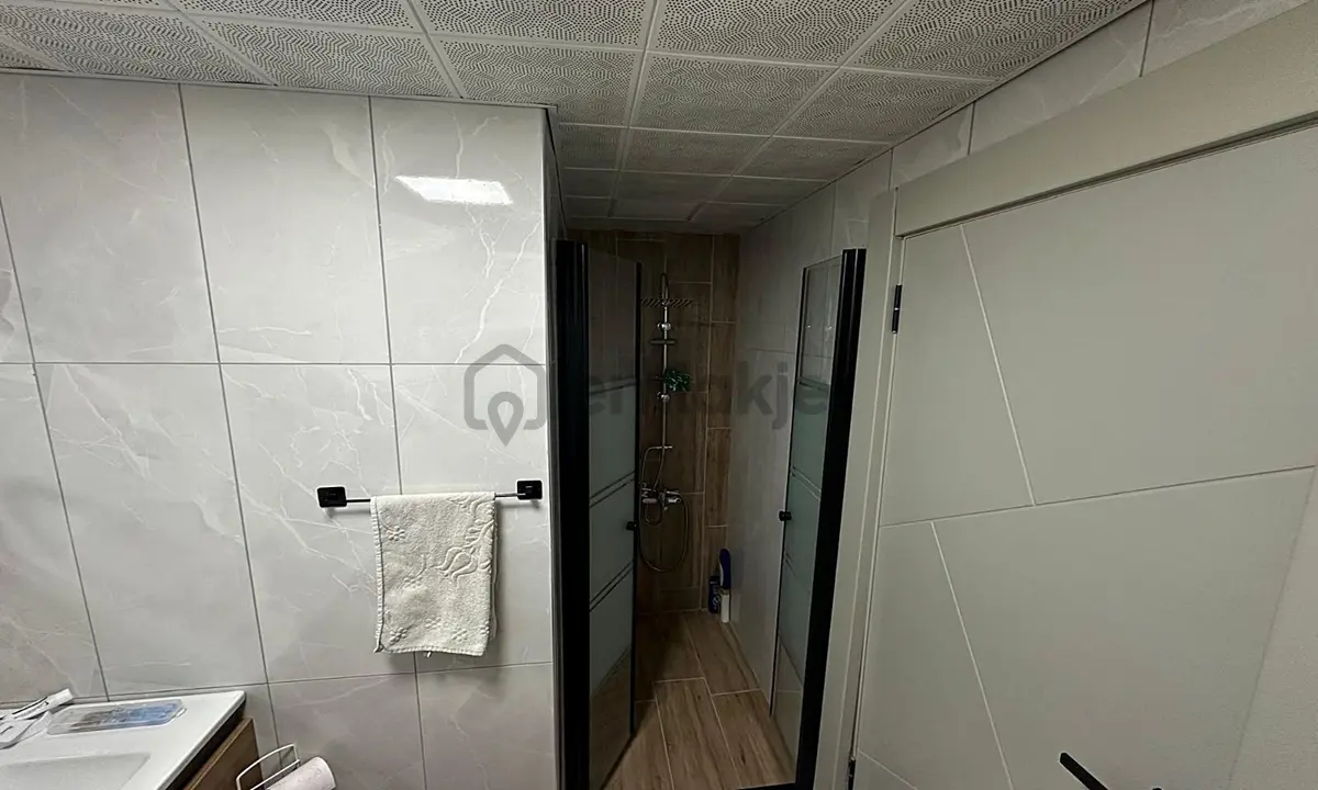 Karakaya Mahallesi'nde Full+ Full Yapılı Daire! - 23