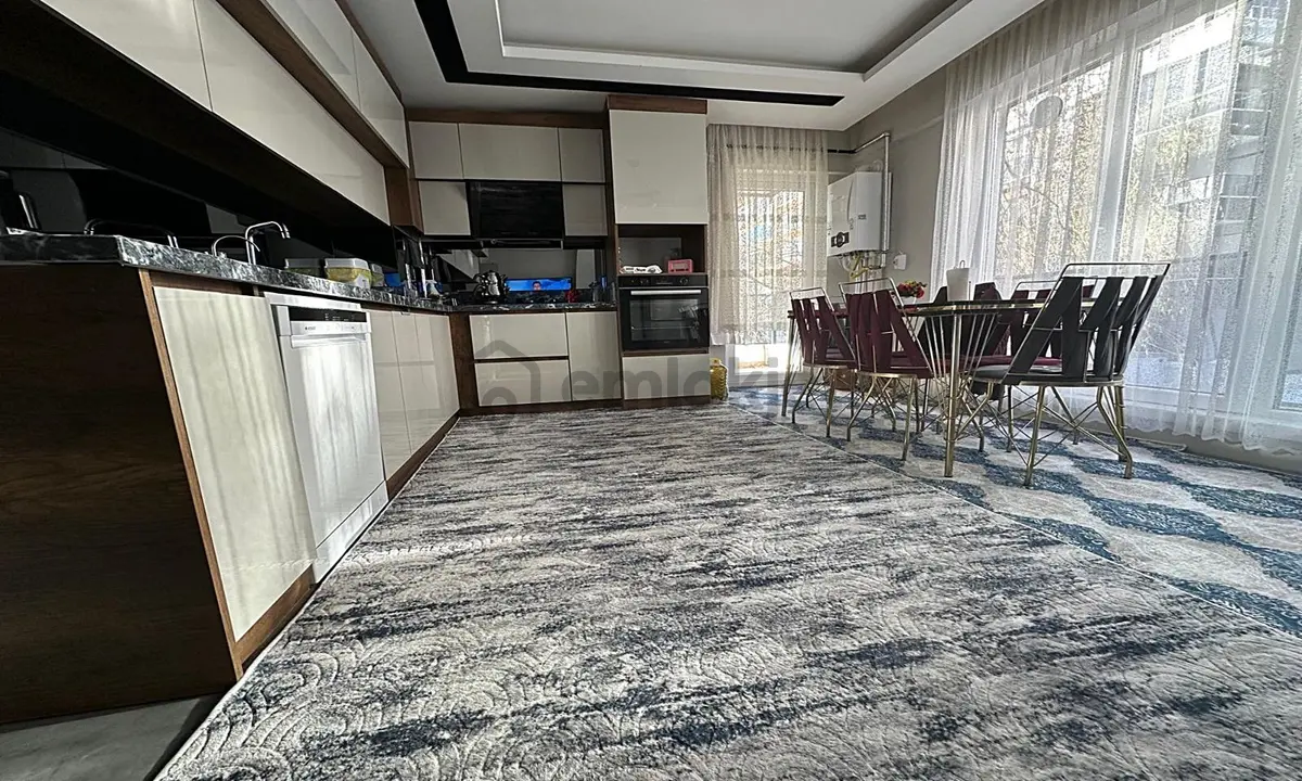 Karakaya Mahallesi'nde Full+ Full Yapılı Daire! - 3