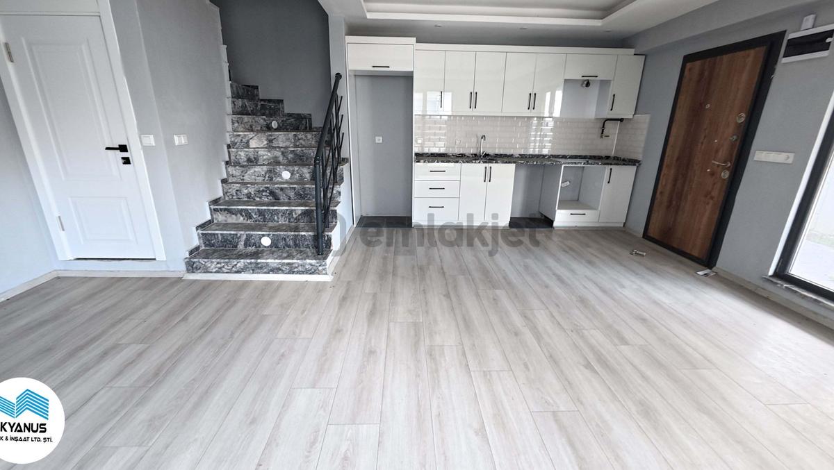Kocaali’de Geniş Bahçeli, Denize Yakın 3+1 Villa - 19