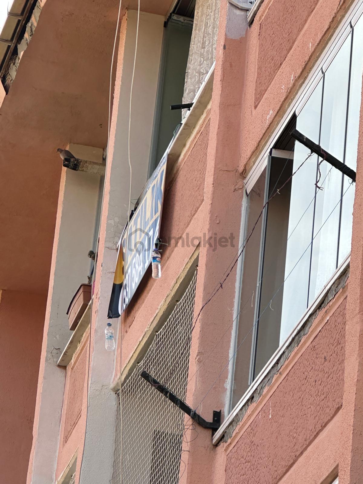 Üçkular Fg Tokide Aciil Acil Satılık 2+1 Bakımlı Daire!! - 7