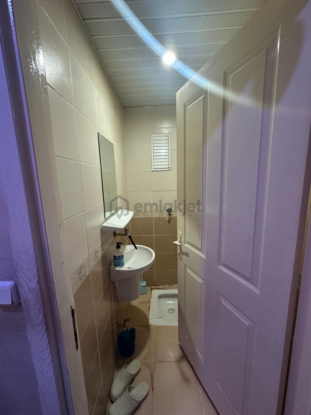 Üçkular Fg Tokide Aciil Acil Satılık 2+1 Bakımlı Daire!! - 23