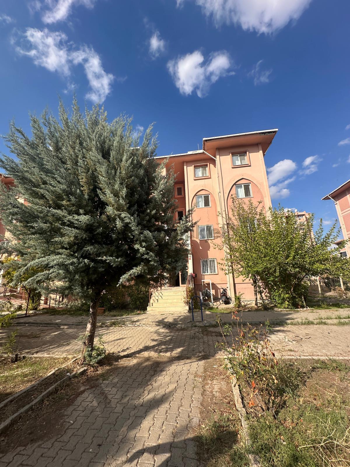 Üçkular Fg Tokide Aciil Acil Satılık 2+1 Bakımlı Daire!! - 6