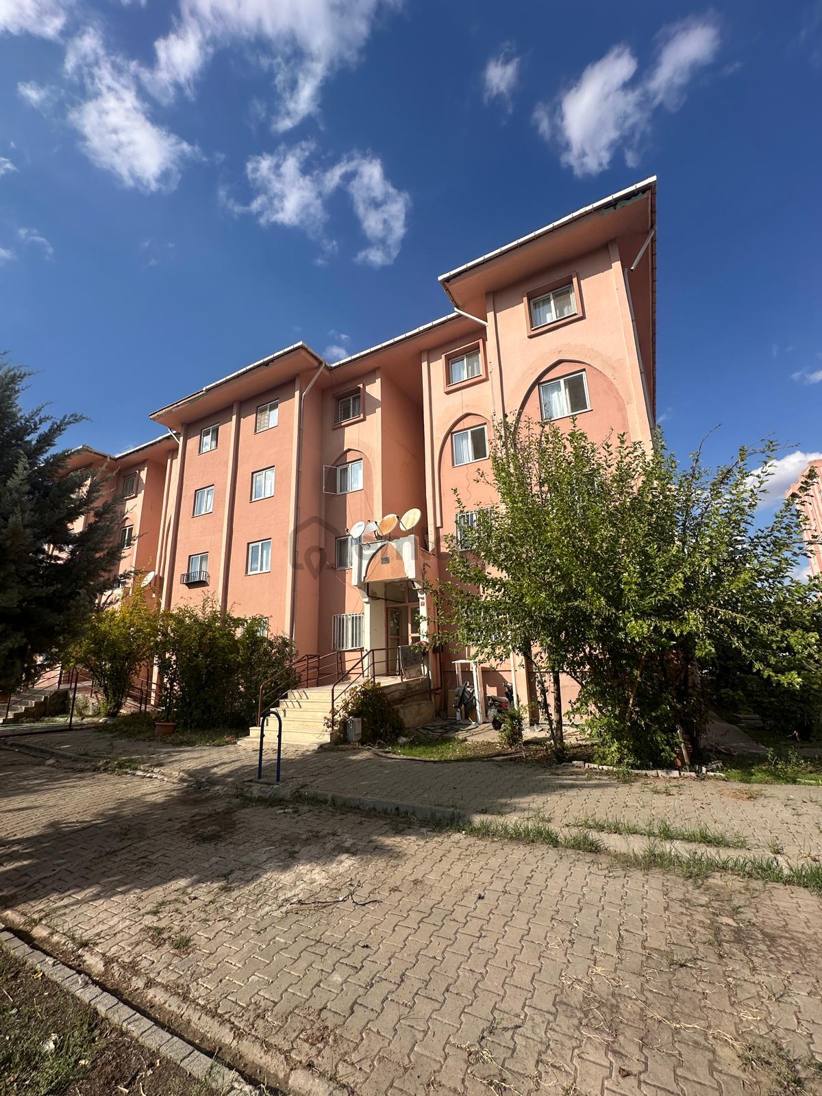 Üçkular Fg Tokide Aciil Acil Satılık 2+1 Bakımlı Daire!! - 3