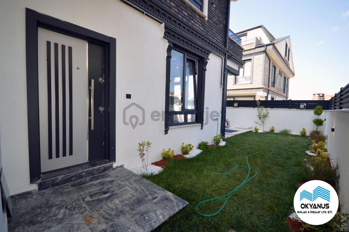 Kocaali De Havuzlu, Bahçeli, Denize Yakın Şık 3+1 Villa - 12