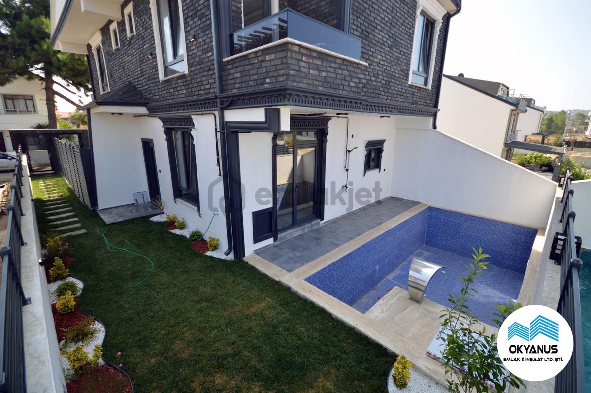 Kocaali De Havuzlu, Bahçeli, Denize Yakın Şık 3+1 Villa - 2
